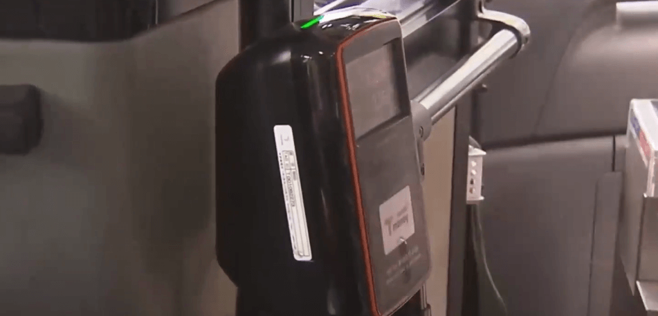 대전시 무임교통카드 - 버스카드 단말기